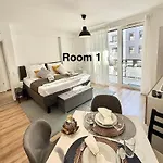 Local-lux F3 - Private Parking & Balcony Lejlighed Kecskemét