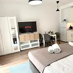 Local-lux F3 - Private Parking & Balcony