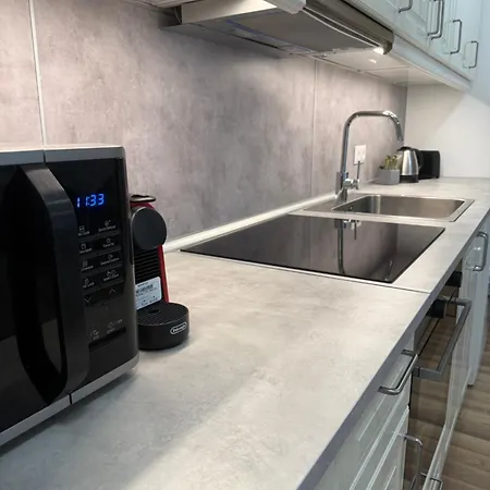 Local-lux F3 - Private Parking & Balcony Appartamento