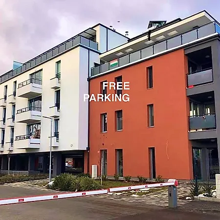 Local-lux F3 - Private Parking & Balcony *