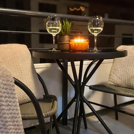 Local-lux F3 - Private Parking & Balcony Daire Keşkemet