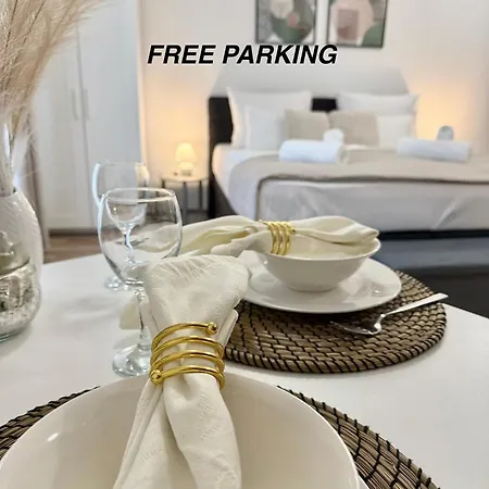 Daire Local-lux F3 - Private Parking & Balcony *