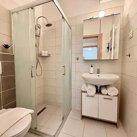 Local-lux F3 - Private Parking & Balcony Daire *