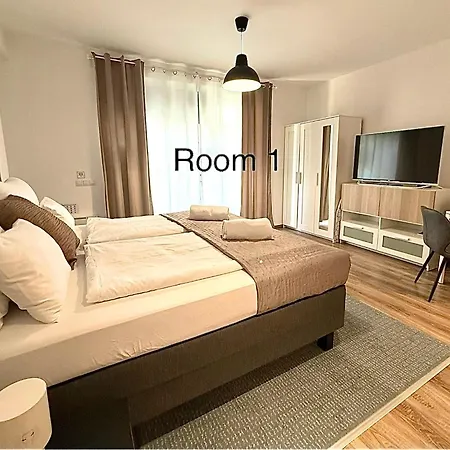 Appartamento Local-lux F3 - Private Parking & Balcony Kecskemét