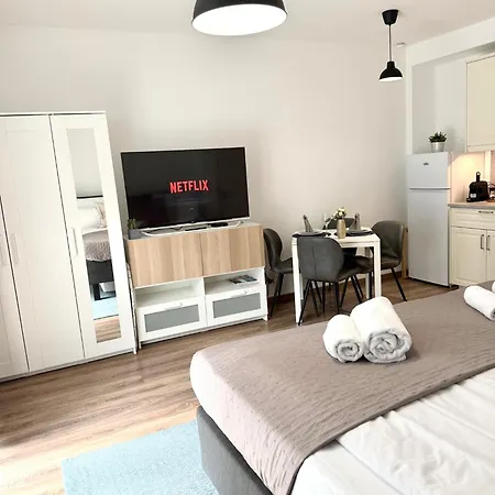 Local-lux F3 - Private Parking & Balcony