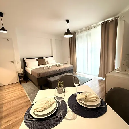 Local-lux F3 - Private Parking & Balcony