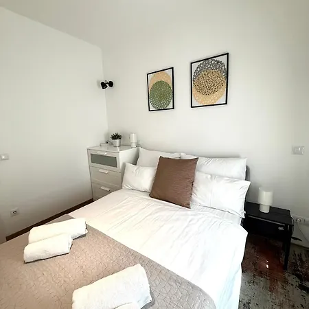 Local-lux F3 - Private Parking & Balcony Kecskemét