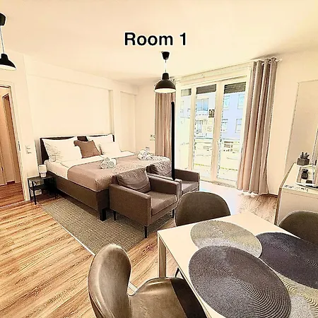 Local-lux F3 - Private Parking & Balcony Apartmán Kecskemét