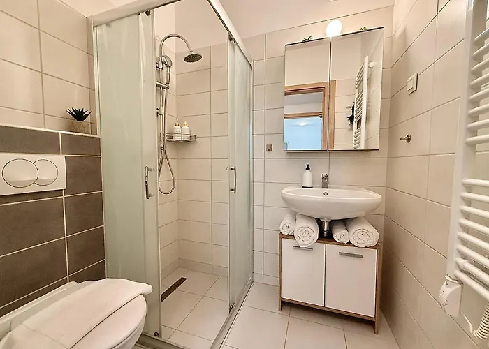 Local-lux F3 - Private Parking & Balcony Daire *